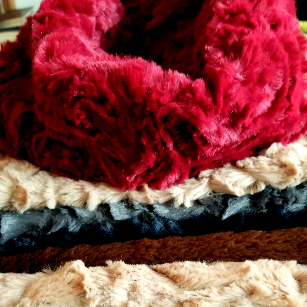 NEW Soft Infinity Scarf Cherry Red - Picture 2 of 5